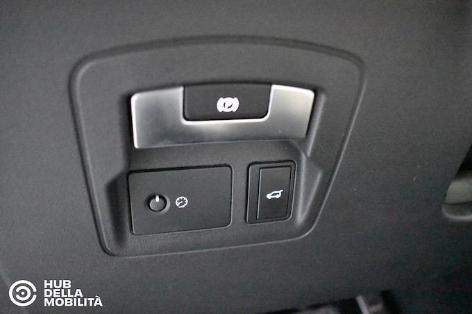 LAND ROVER Range Rover Velar 2.0D I4 240 CV R-Dynamic S